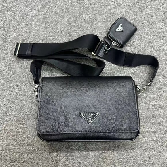 PRADA brand logo messenger bag shoulder bag - Picture 1 of 9